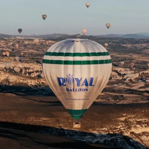 Экскурсия катание на воздушном шаре в Омане от компании Royal Baloon Oman